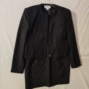 Jones Basics Womens Suit